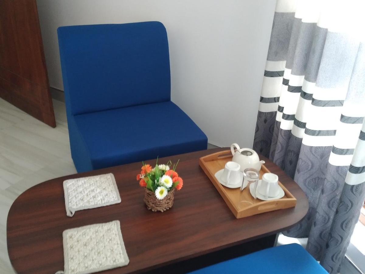 Holly House Homestay Элла Экстерьер фото
